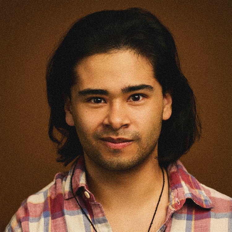 Tommy Snow as McGregor